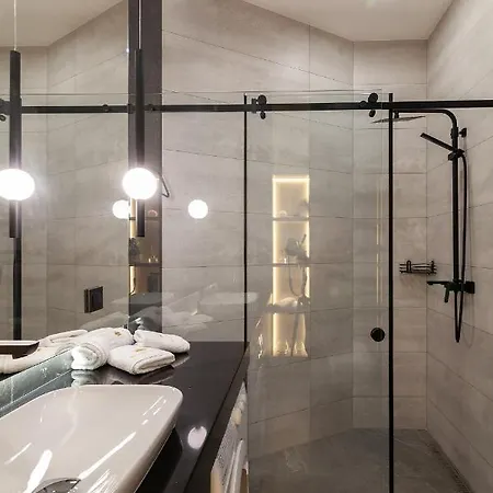 Apartment Royal On Voloshyna 2 *