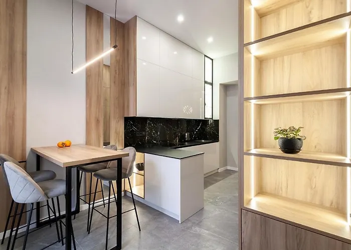 Royal On Voloshyna 2 * Lviv