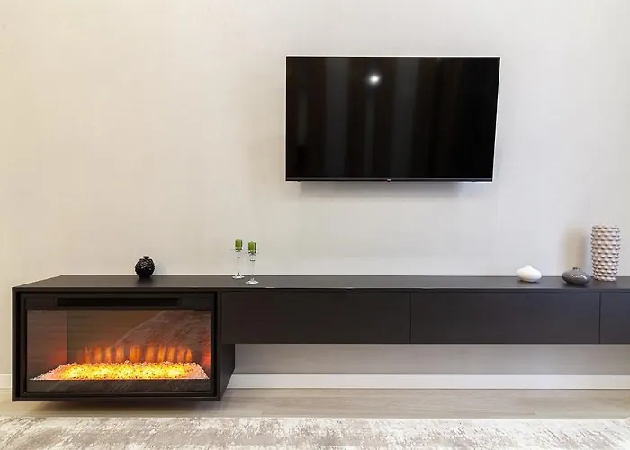 Royal On Voloshyna 2