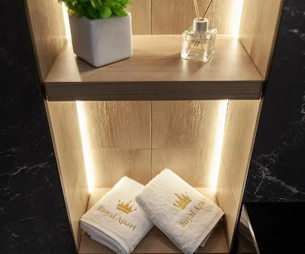 Royal On Voloshyna 2 *