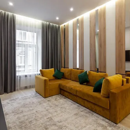 Royal On Voloshyna 2